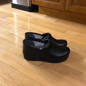 Dansko clogs size 36